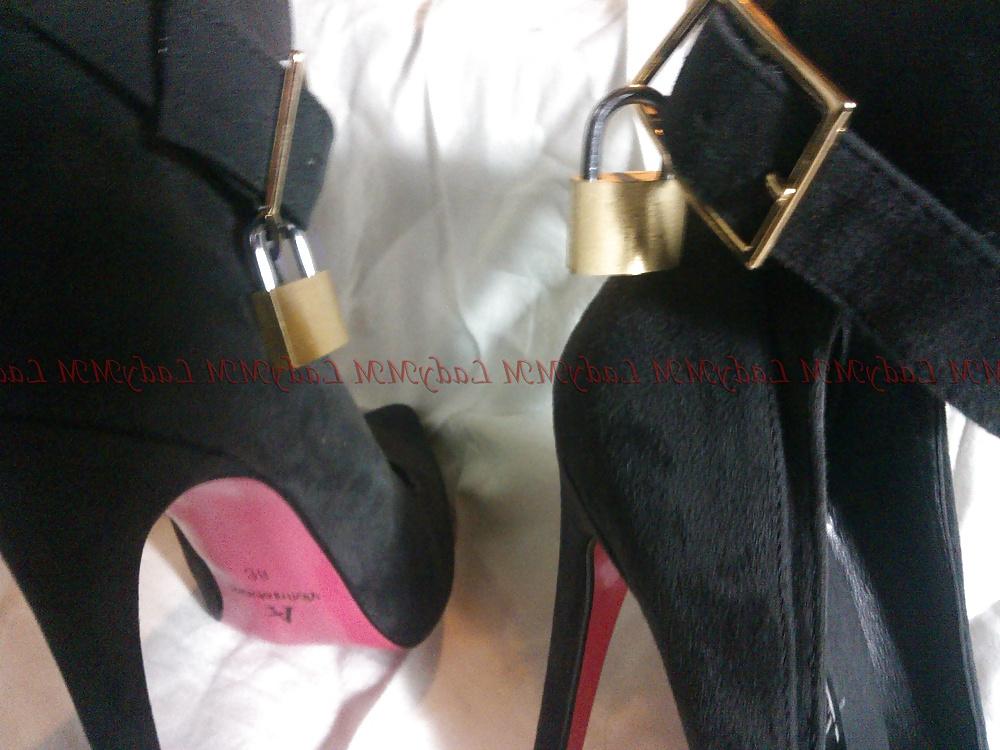 12P LadyMM Italian Milf. Her new black and red high heeled shoes