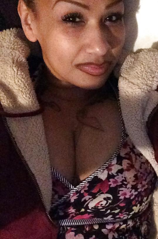 24P Chola latina milf