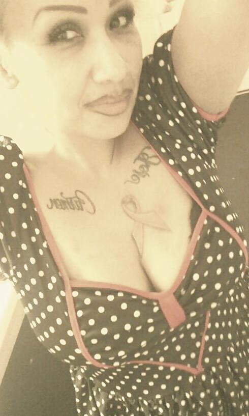 24P Chola latina milf