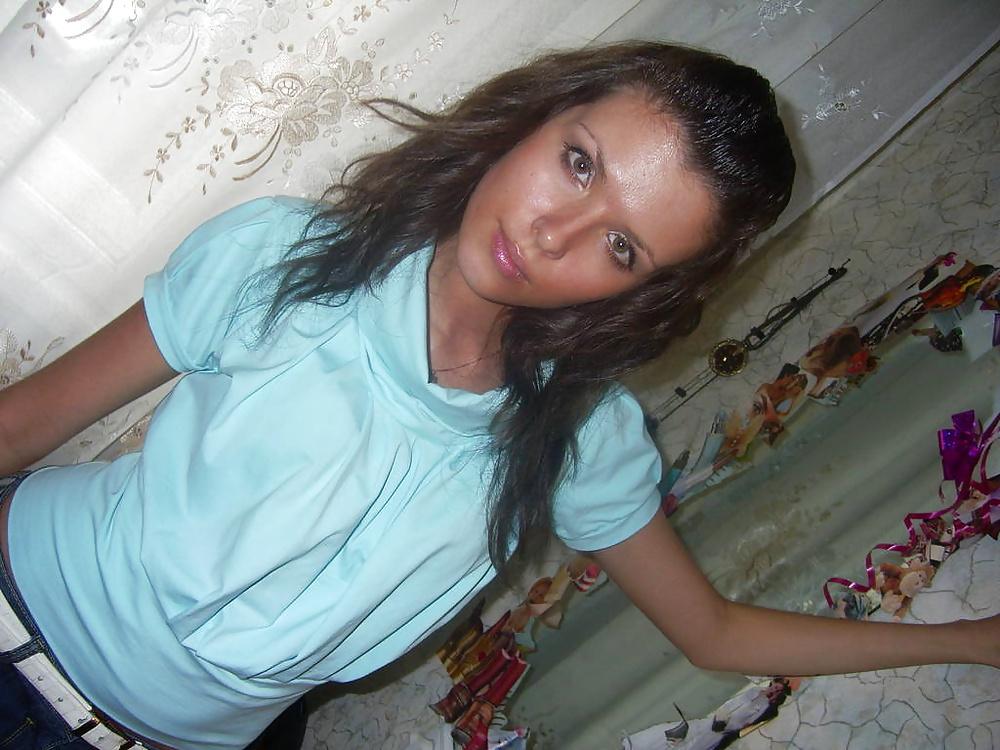 25P Young polish girl private photos 3