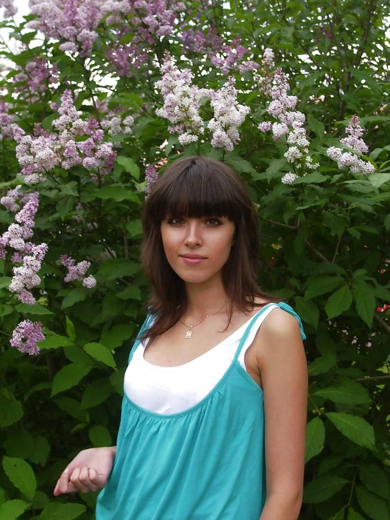 25P Young polish girl private photos 3