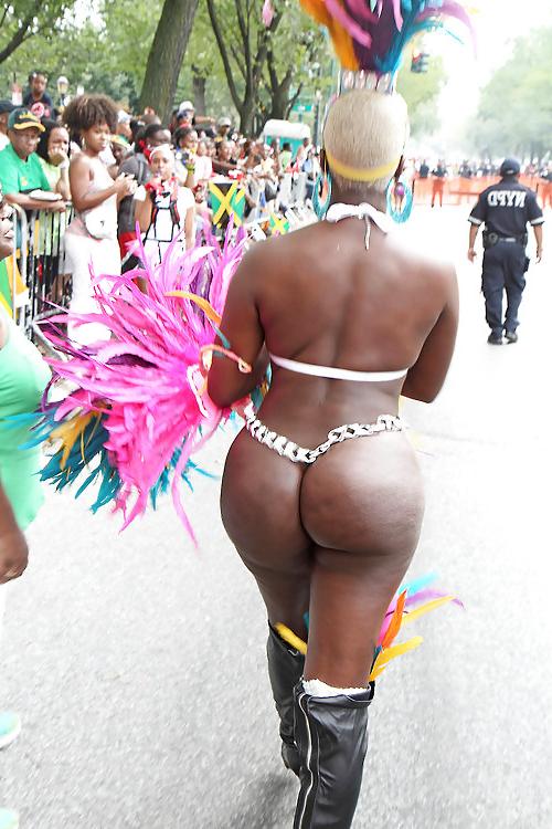25P Sibongile Cummings: Gorgeous Thick Chocolate Model - Ameman