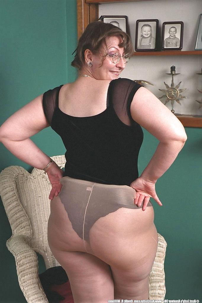25P MATURE BBW