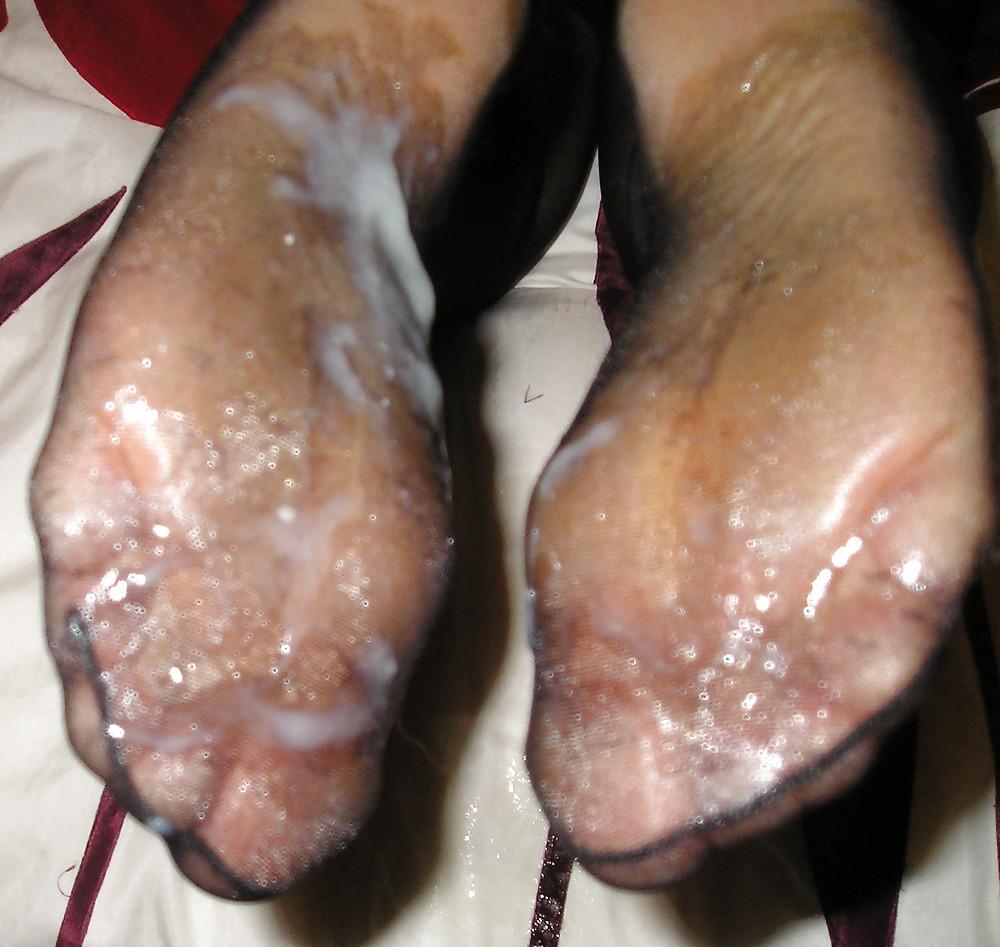 16P My girlfriends cum covered stocking feet