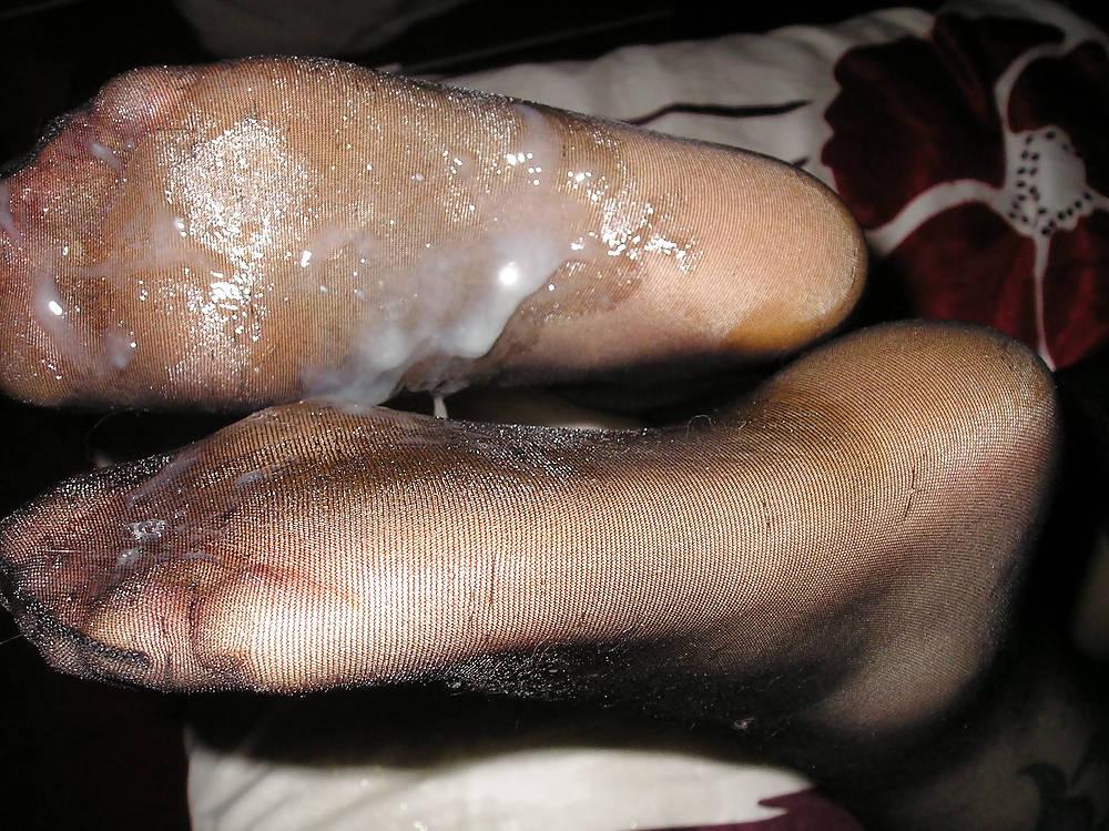 16P My girlfriends cum covered stocking feet