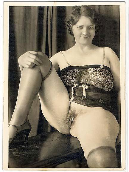 25P Vintage Nudes 5