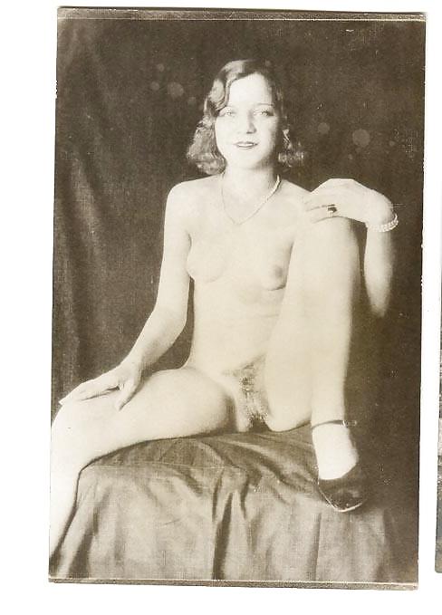 25P Vintage Nudes 5