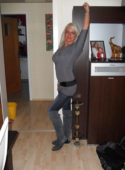 18P Polish Milf Izabella