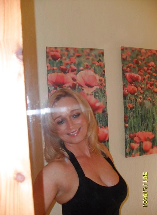 18P Polish Milf Izabella