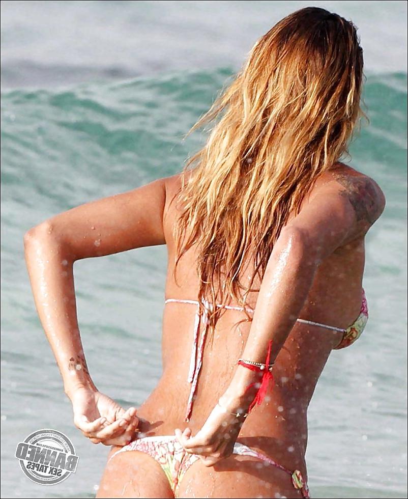 25P Celebrity #17: Belen Rodriguez