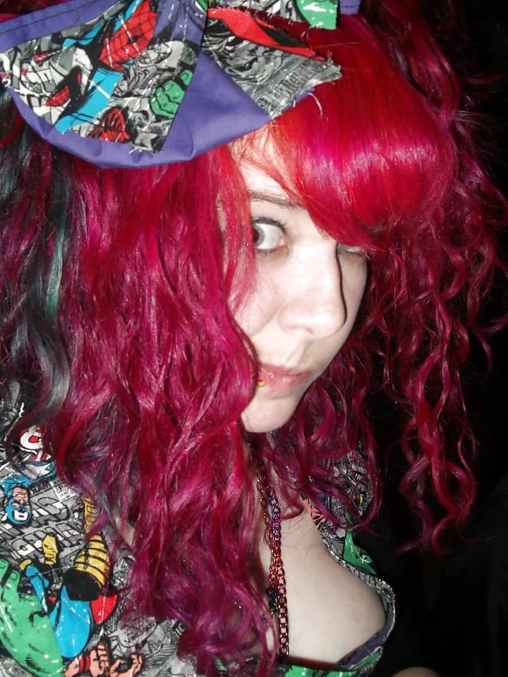 25P Irish Facebook Sluts 1