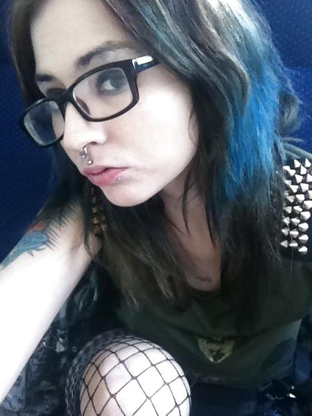 25P Irish Facebook Sluts 1