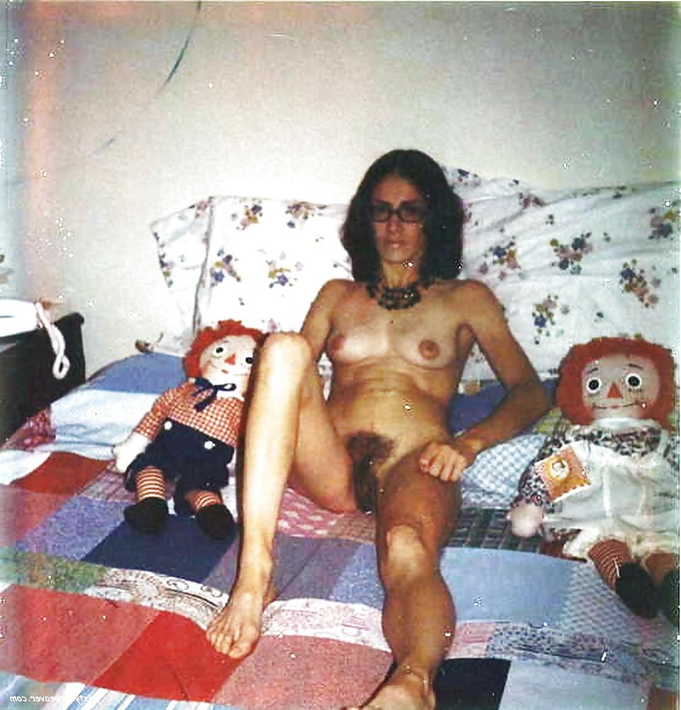 25P Vintage Wives & Girlfirends 48