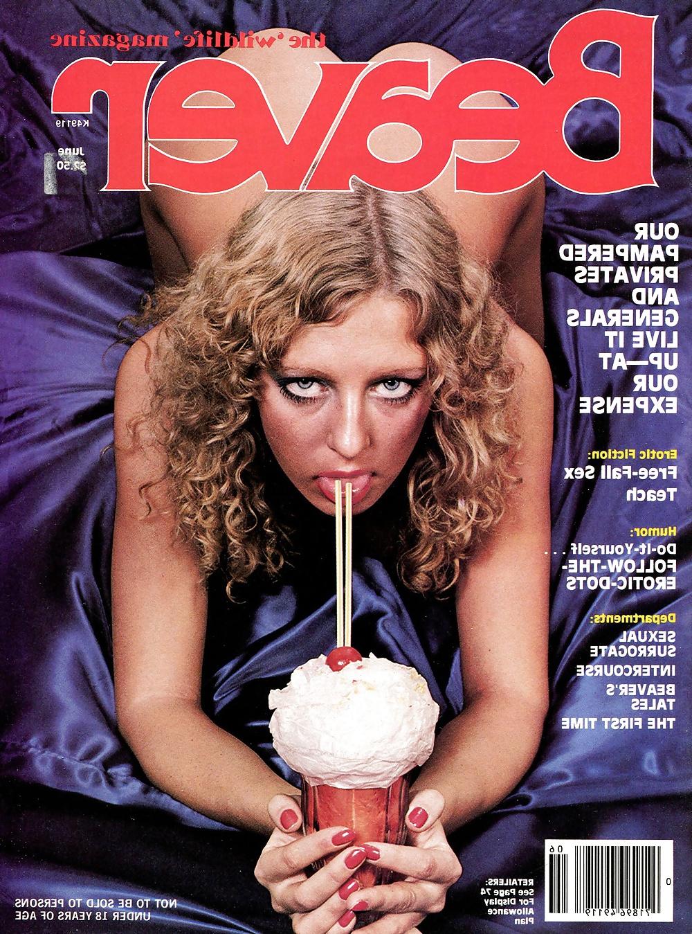 23P Reminiscent Vintage Retro Teens Lesbians Stockings Natural 4