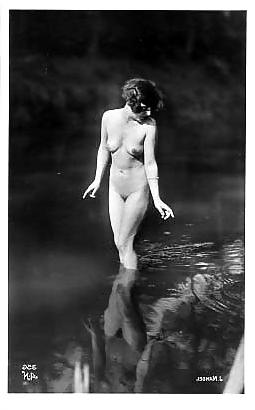 25P More Vintage Nudists