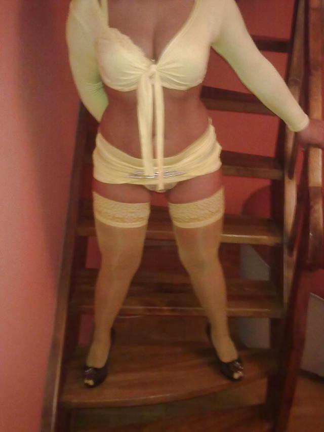 25P Polish horny mature possing and group fucking