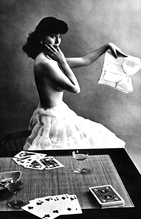 19P Strip poker....