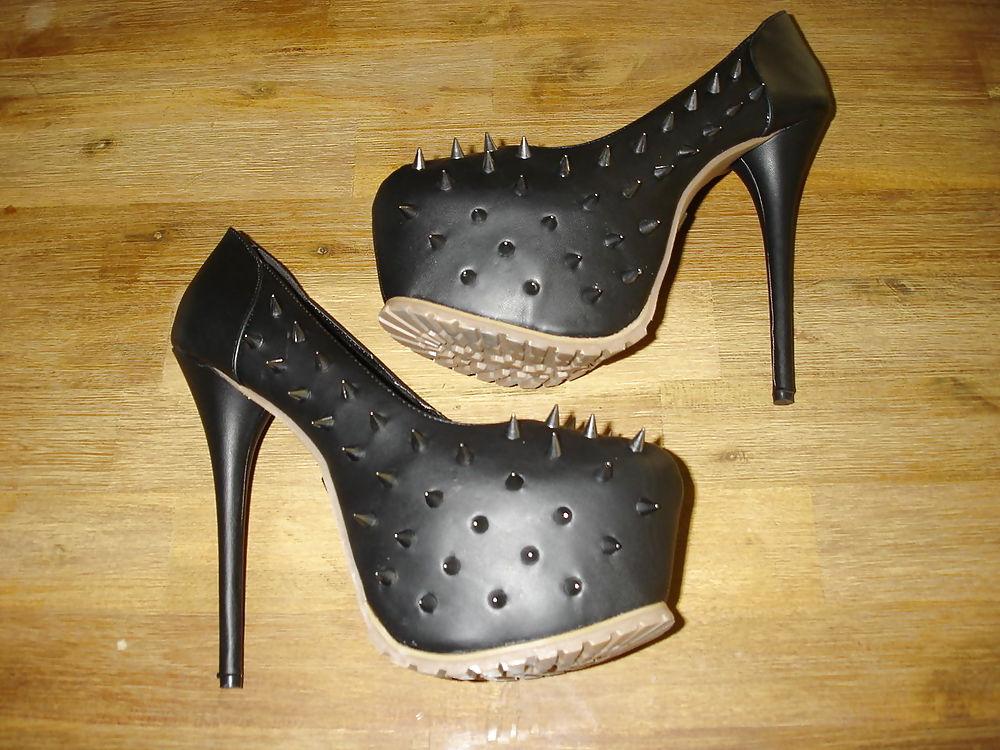 10P Kristinas Extreme High Heels , Nieten