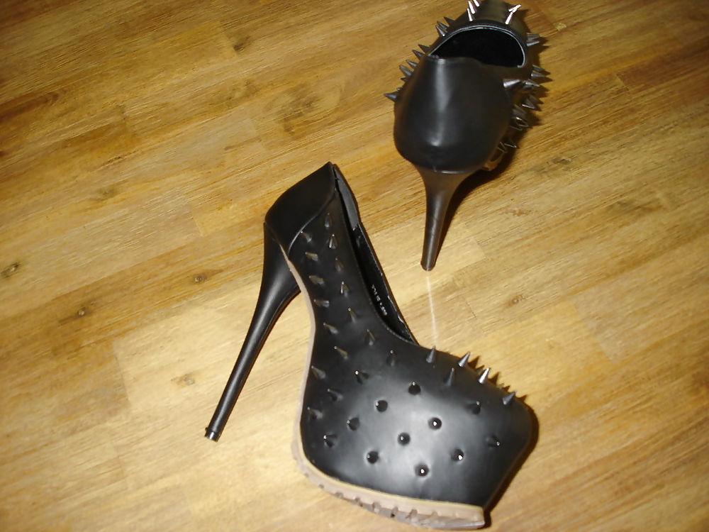 10P Kristinas Extreme High Heels , Nieten