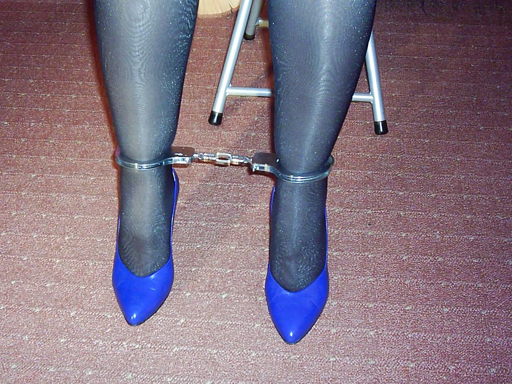 25P Bound in Heels