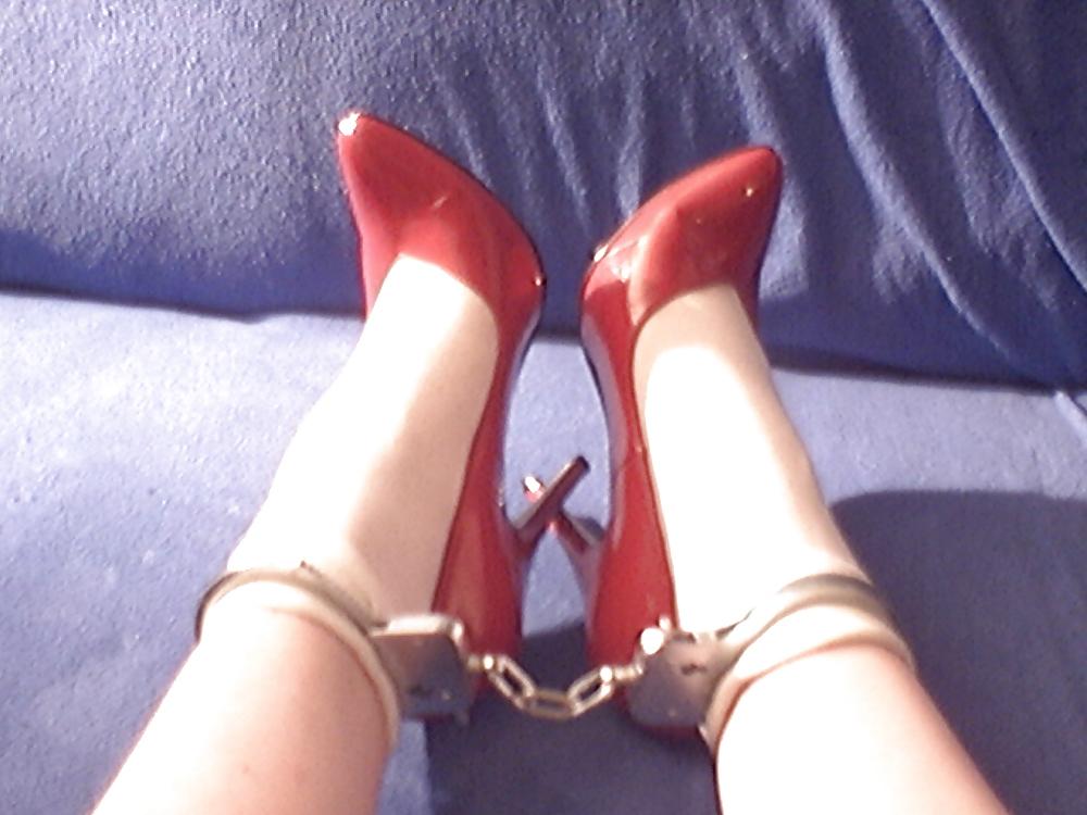 25P Bound in Heels