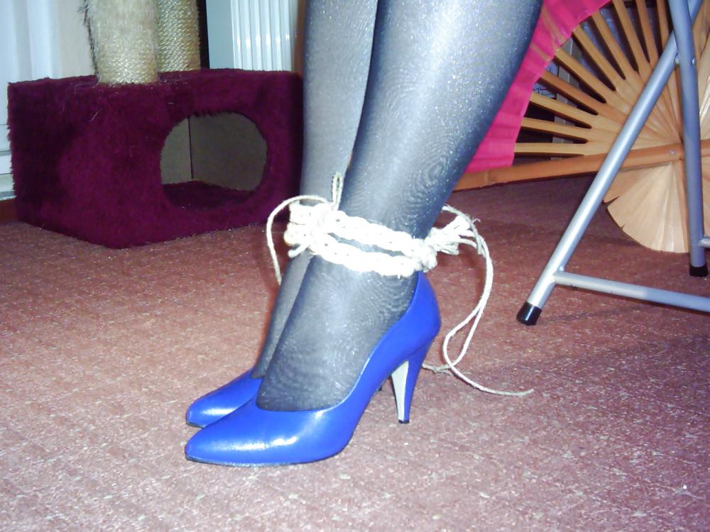 25P Bound in Heels