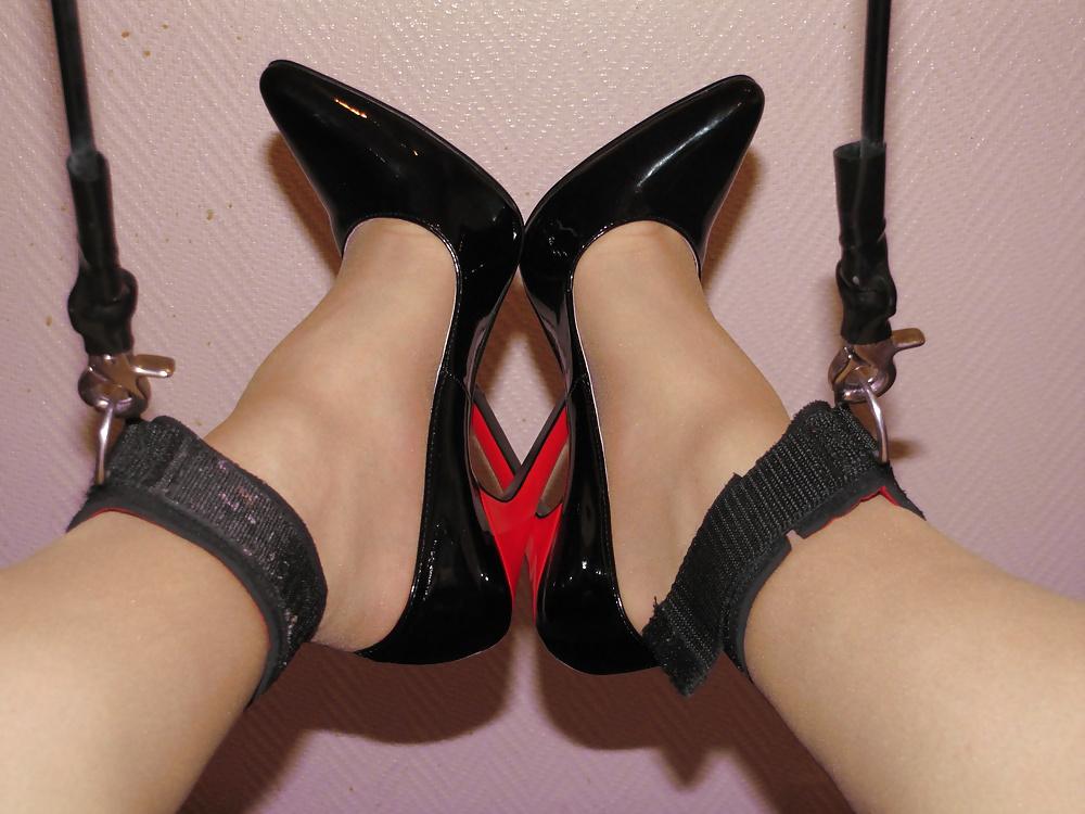25P Bound in Heels
