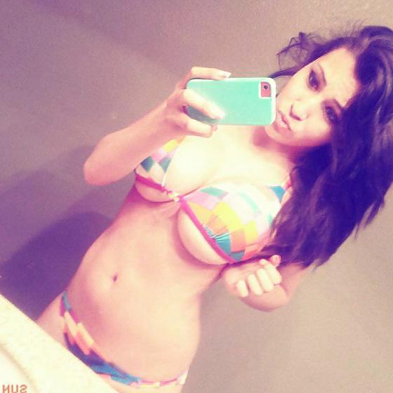 20P Hot Teen Partying And Posing 8