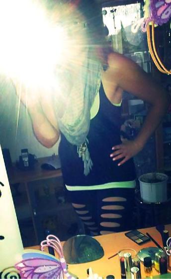 20P Hot Teen Partying And Posing 8