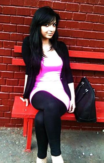 20P Hot Teen Partying And Posing 8