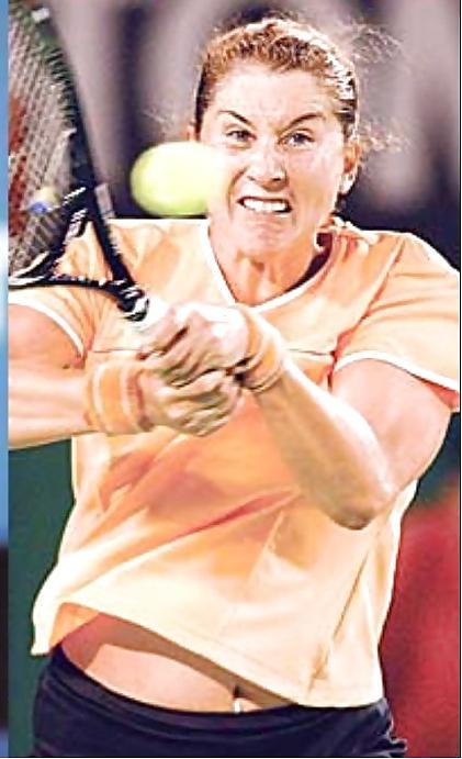 25P I love jerking off to Monica Seles when she was big