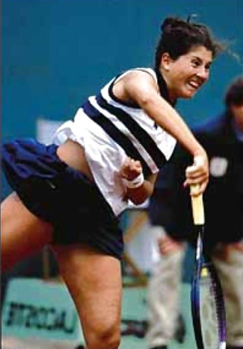 25P I love jerking off to Monica Seles when she was big