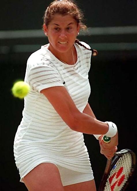 25P I love jerking off to Monica Seles when she was big