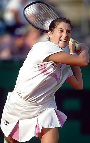 25P I love jerking off to Monica Seles when she was big