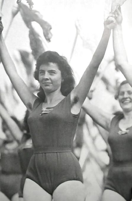 13P Vintage sport (hairy pits)