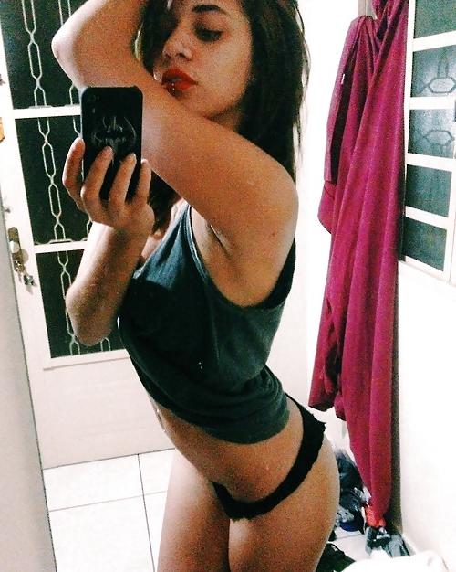 25P Random Sluts Sucking, Fucking, and Naked