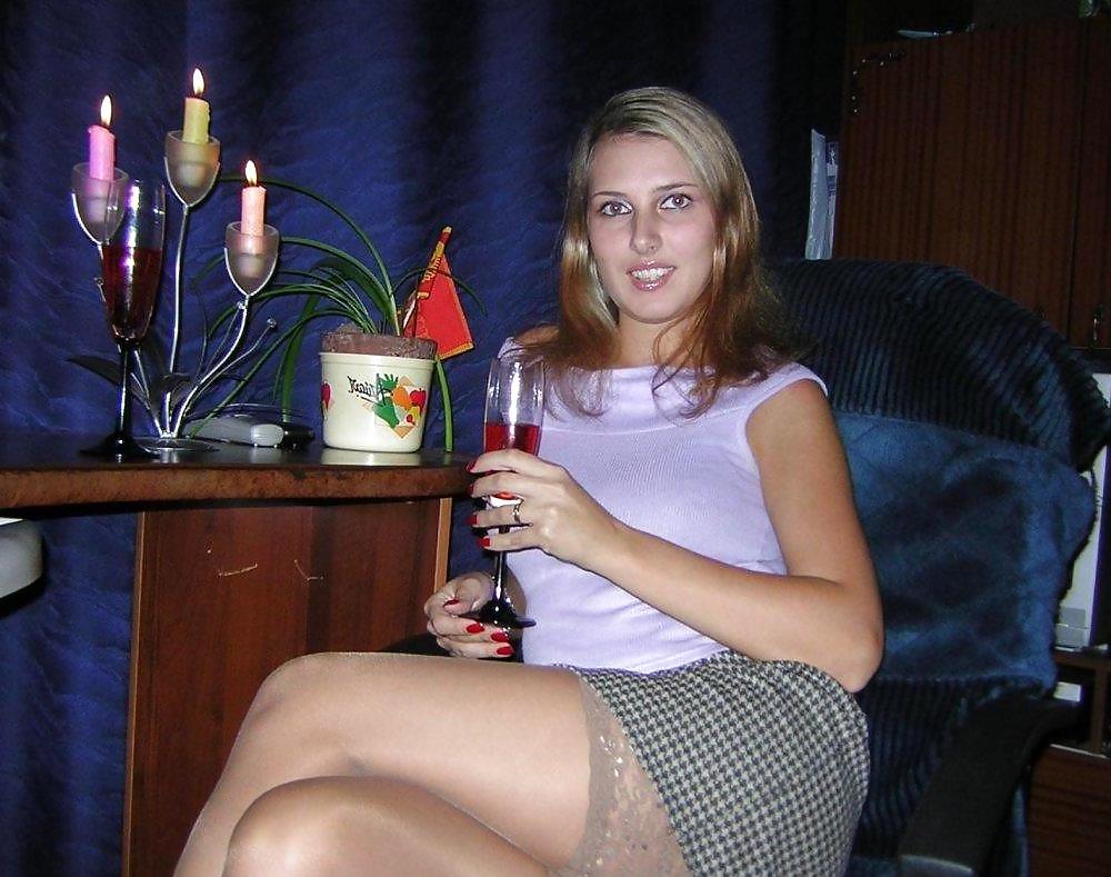 9P Sexy Swiss Wife