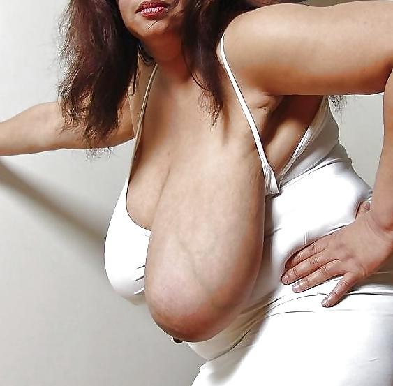 25P Portuguese Giants Tits