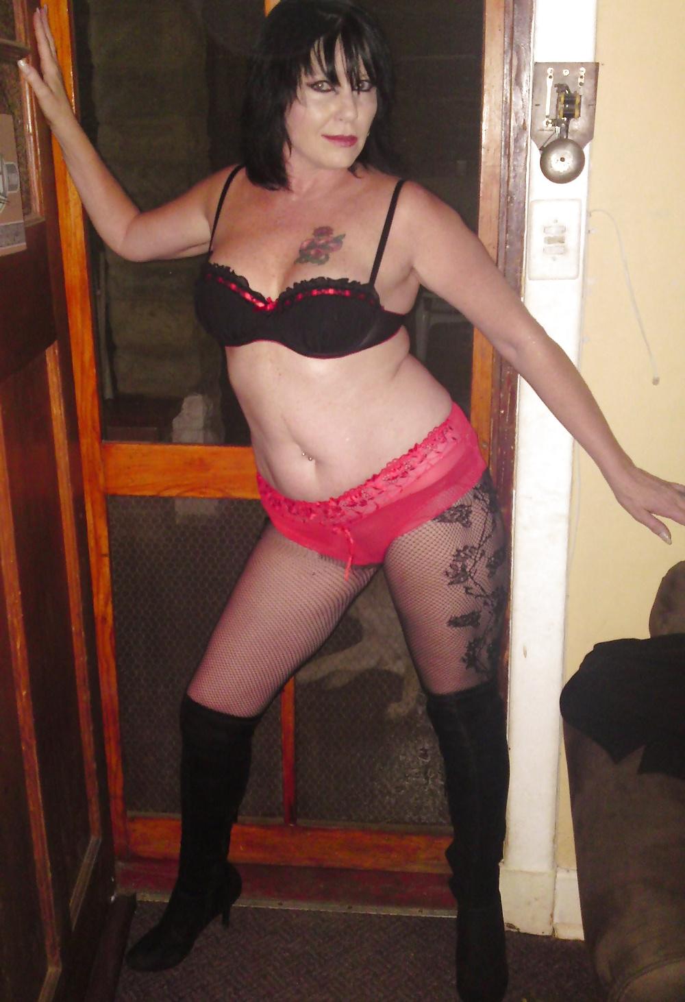10P Diana anal granny-mom