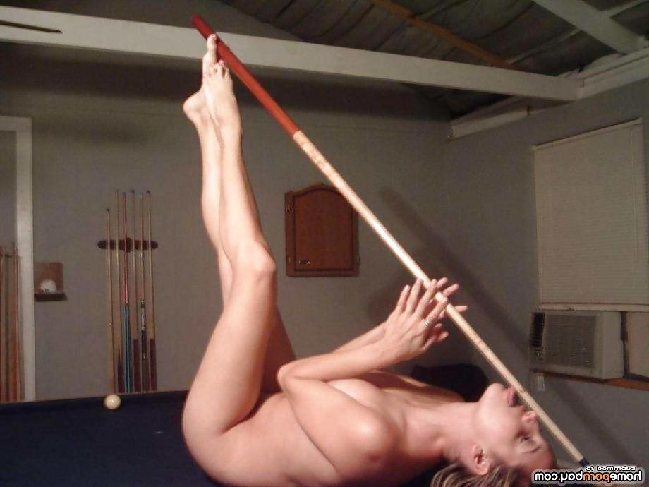 15P Cute naked babe posing