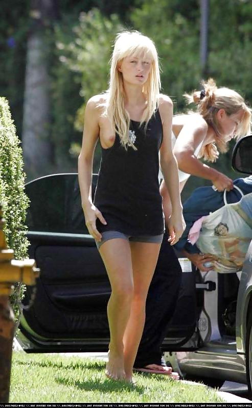25P Celebrity upskirts