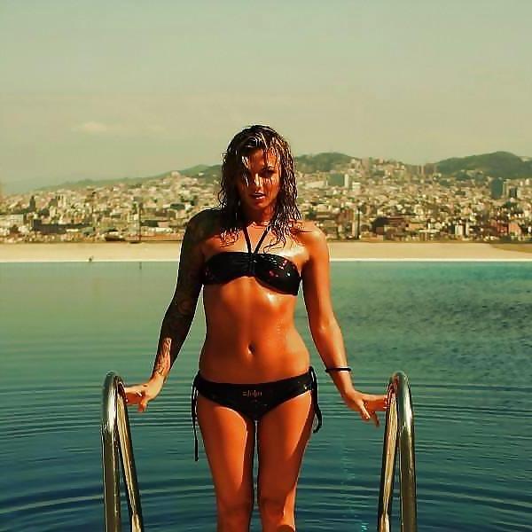 18P Hot girl with tattoo