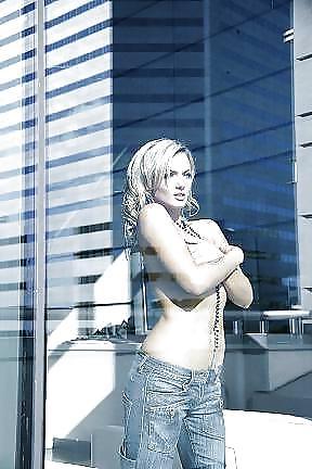 18P Hot girl with tattoo