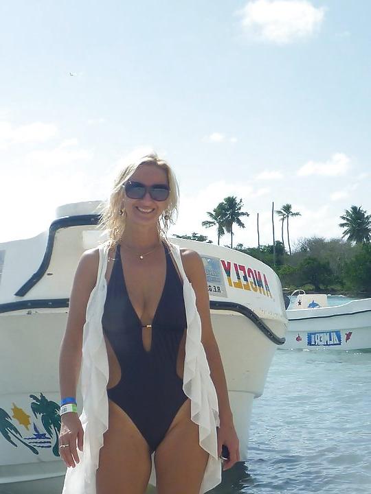 12P Serbian girls ( Big natural tits )