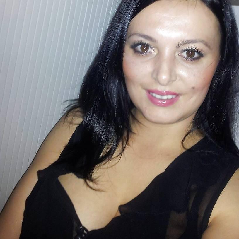 12P Serbian girls ( Big natural tits )