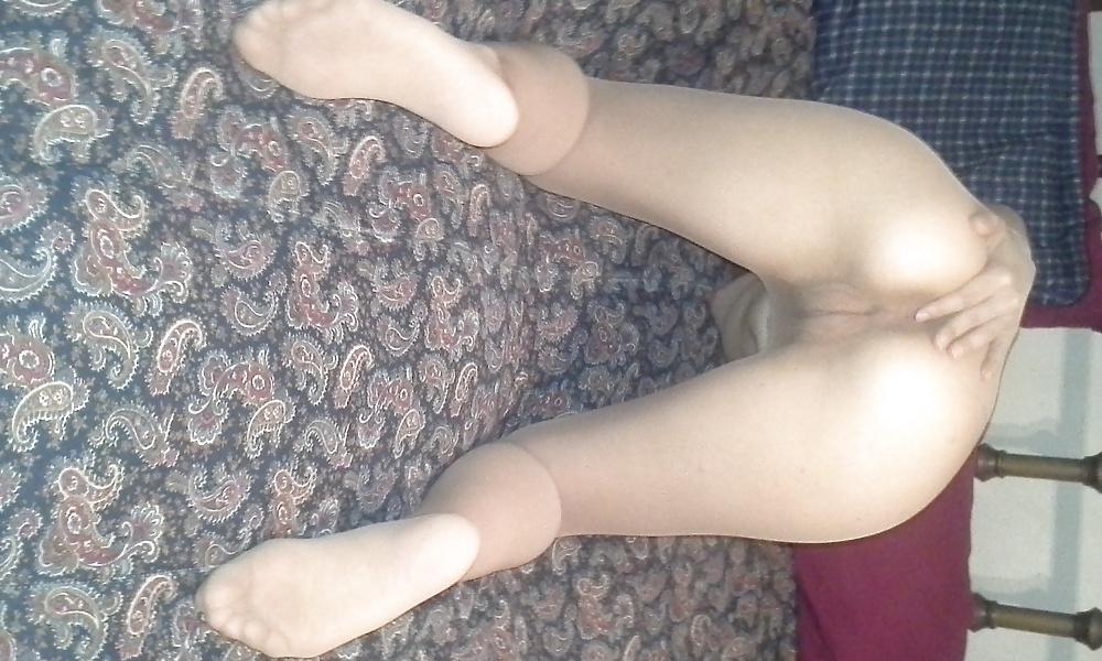 10P Tan (gobi)  Pantyhose tease