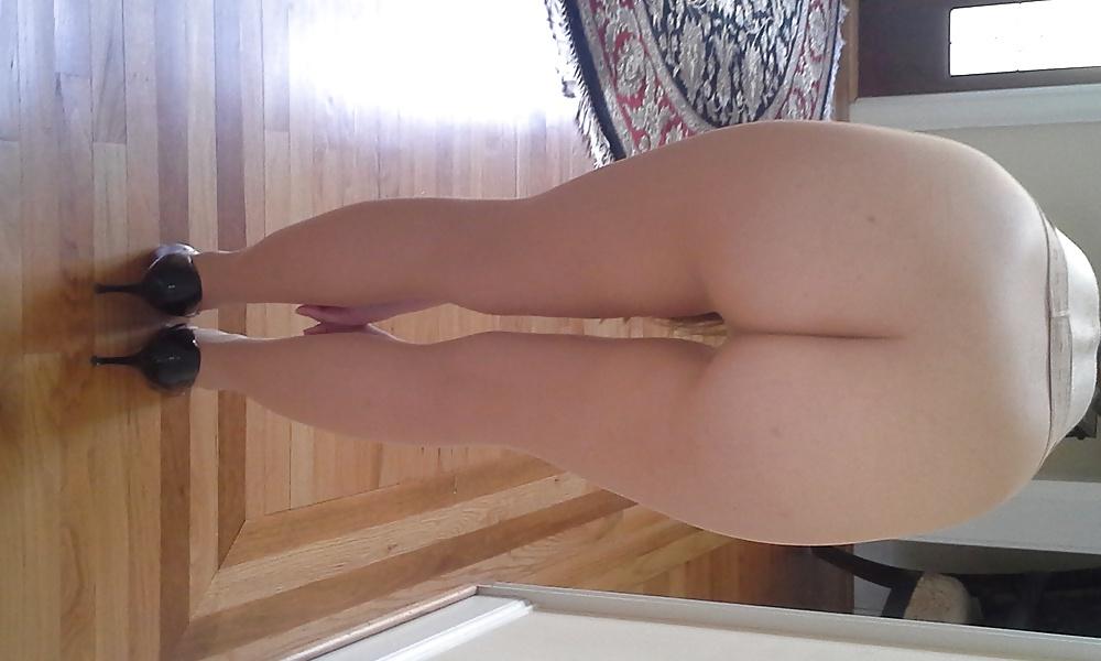 10P Tan (gobi)  Pantyhose tease
