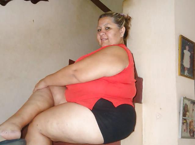 25P My sexy mature bbw