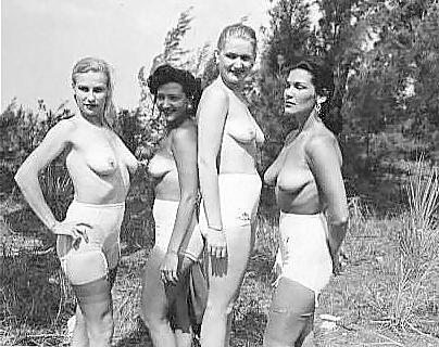 25P Vintage Nudes 3