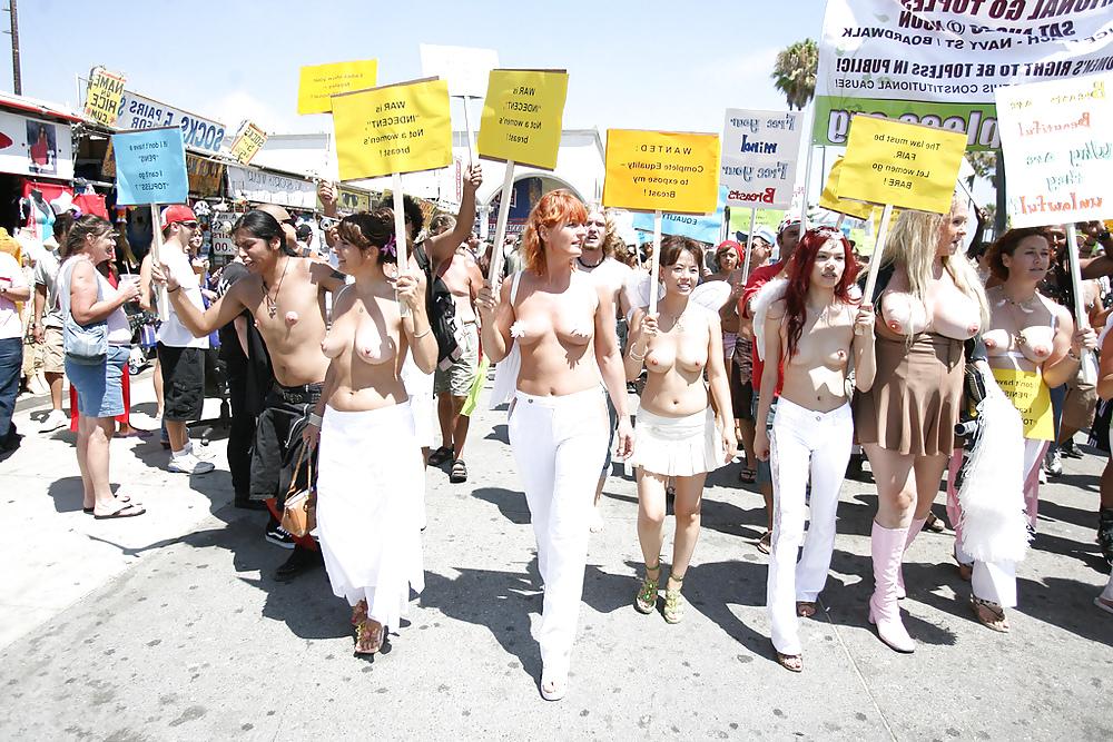 25P Groups Of Naked People - Vol. 6